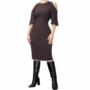 Designer: Yves Saint Laurent
Style: Chain-Trim Cold-Shoulder Midi Dress